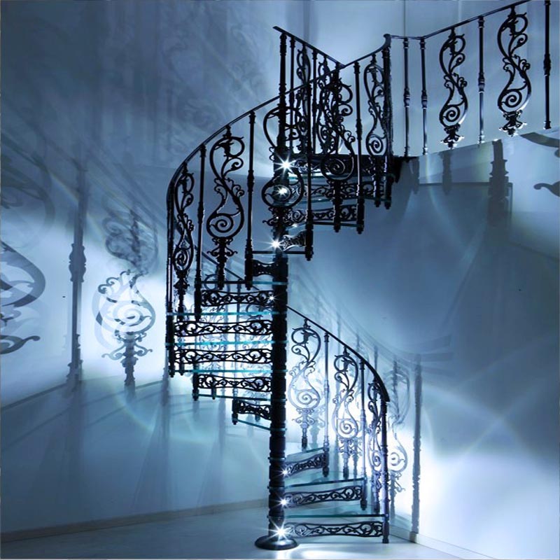 винтовая лестница в на второй