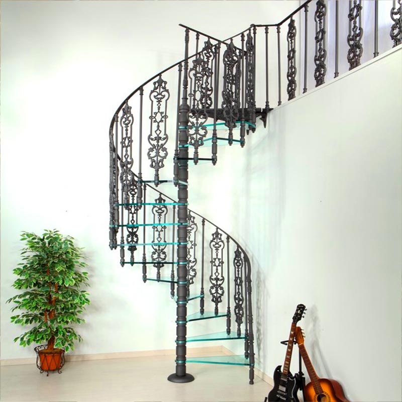 винтовая лестница в на второй