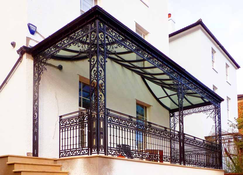 Навесы с фризами