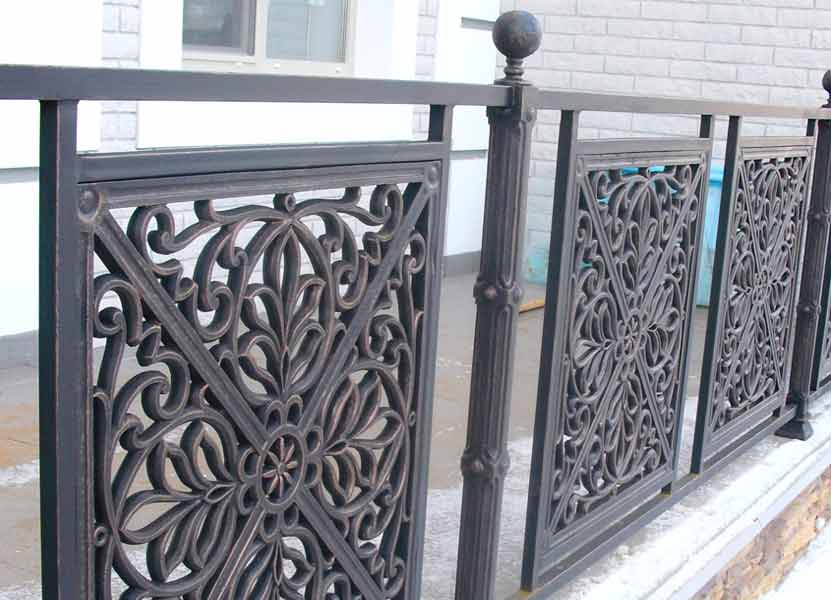 Забор из чугуна